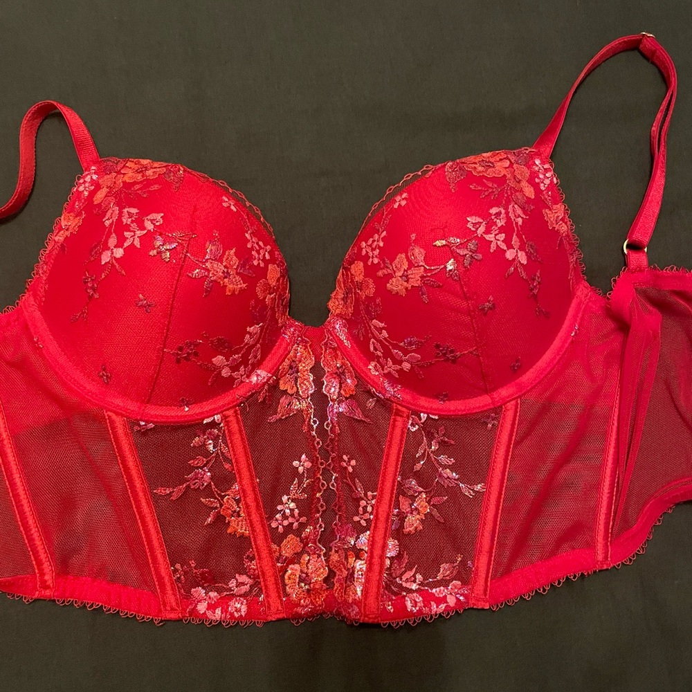 Victoria Secret corset, size 32C. Like new